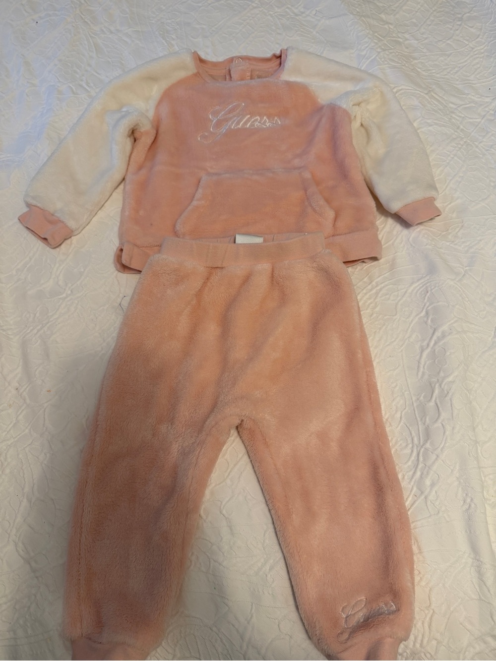 GUESS Baby Pink Plush Sweatshirt & Joggers Set | 12M